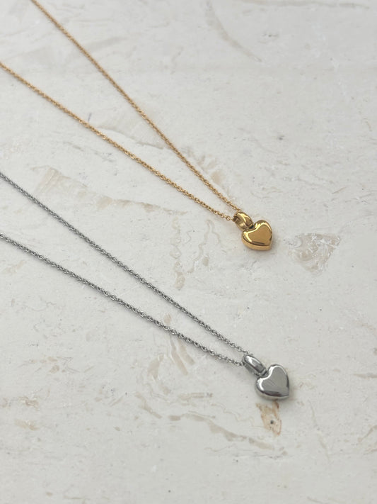 HEART CHARM NECKLACE