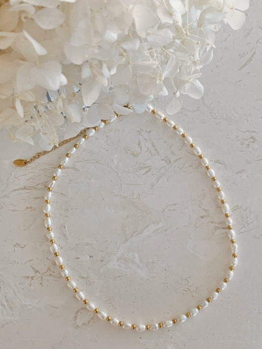 FRESHWATER PEARL NECKLACE